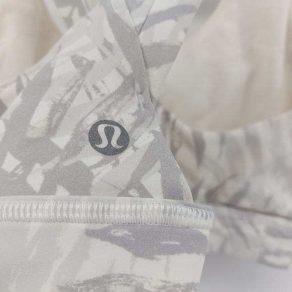 Lululemon Athletica sports bra - Picture 4 of 5